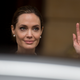 Illustration for article titled Angelina Jolie a petefészkeitől is megszabadul